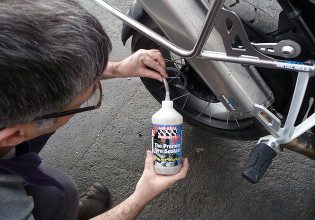 How to install puncture prevention sealant