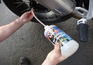 How to install puncture prevention sealant